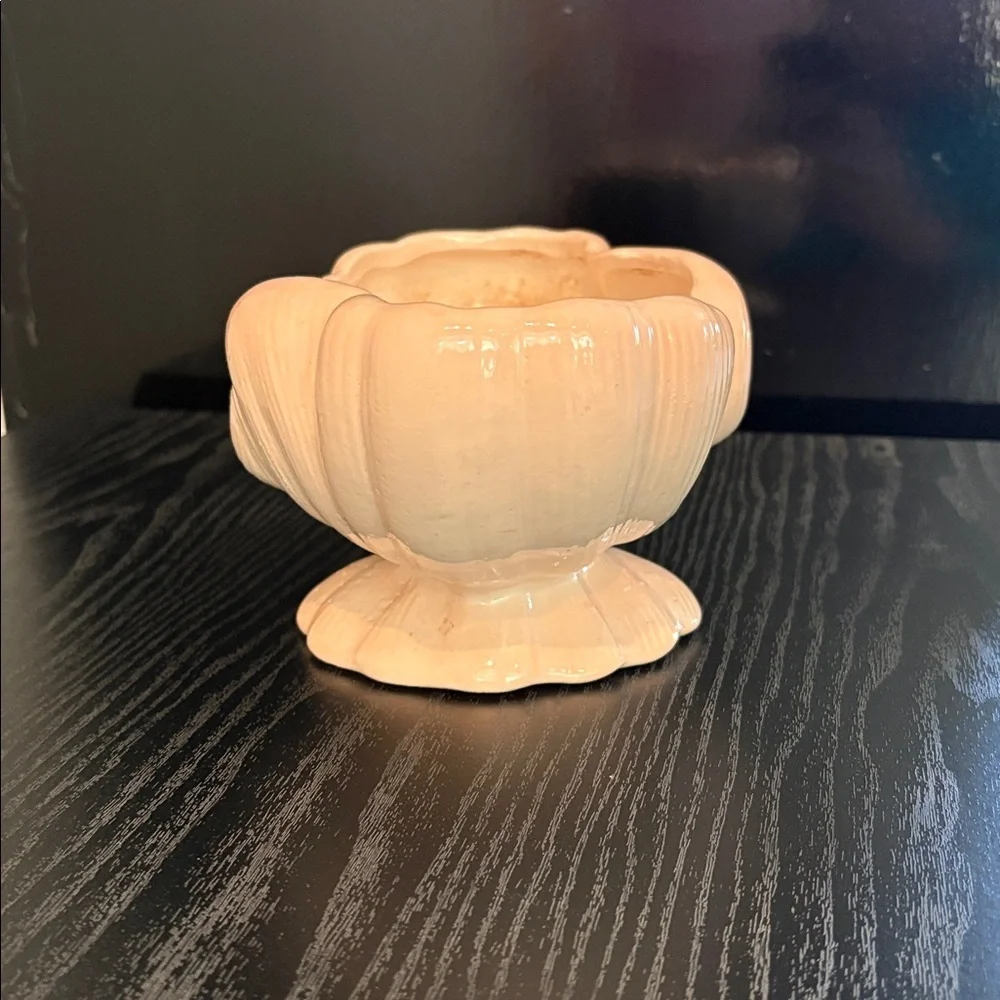 Vintage Peach Ceramic Footed Shell Vase Planter
